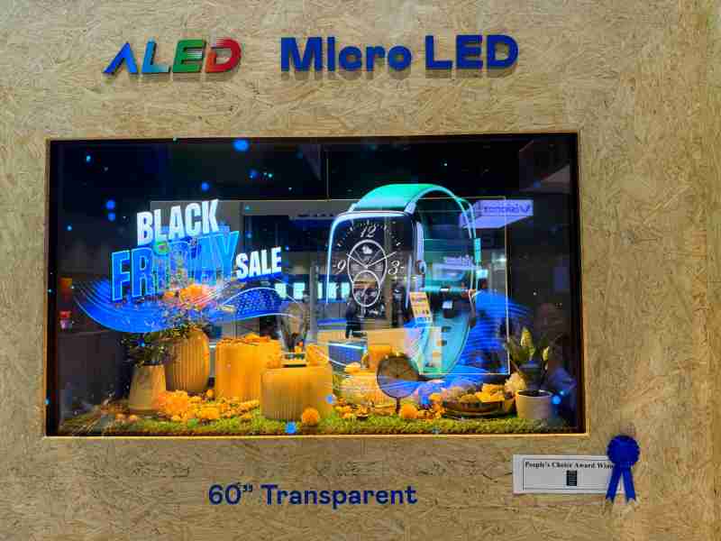 牛牛游戏60吋高透明度Micro LED显示器获”最佳Micro LED技术应用奖”，，将Micro LED面板透明化之设计特性极致发挥，，，以可扩展性无缝拼接技术打造，，，具备600 nits全画面亮度、、、、大于60%穿透率及超过NTSC 110%的优异广色域表现，，，可依需求灵活应用于各种场域